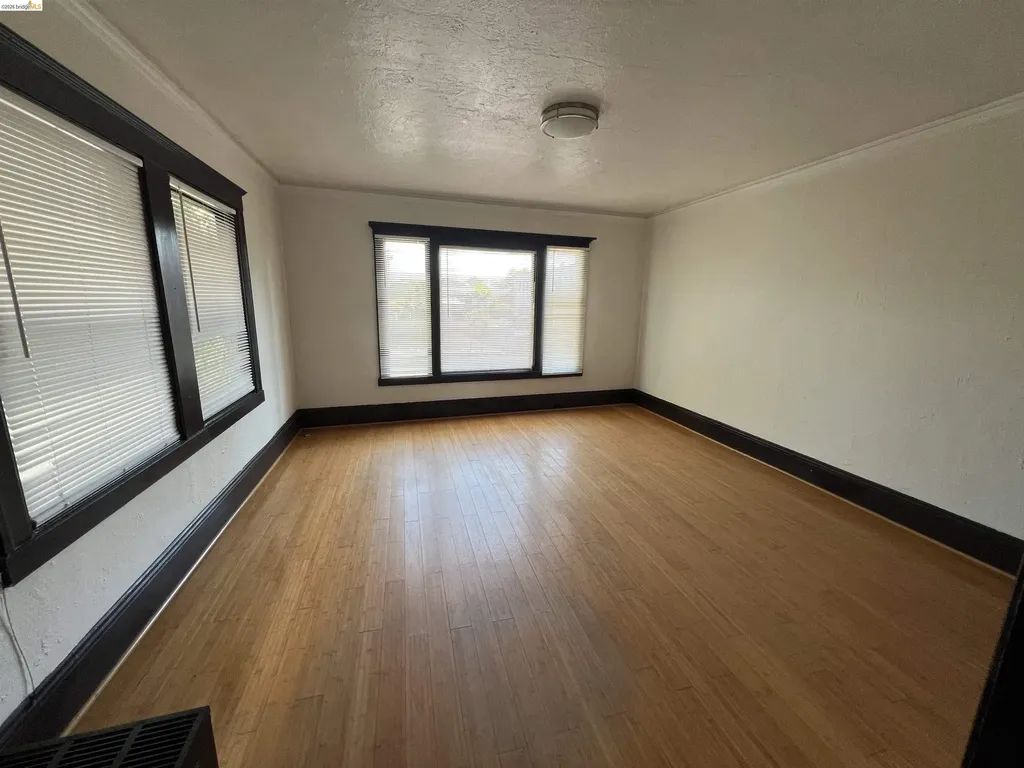 1727 Alcatraz Avenue Berkeley CA 94703