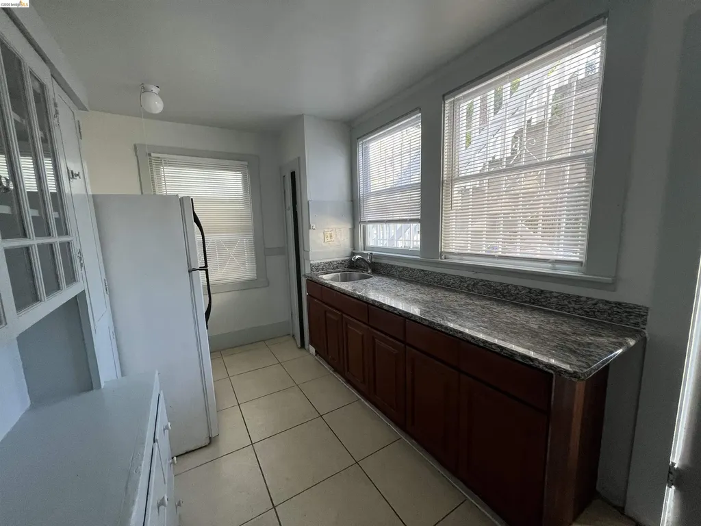 1727 Alcatraz Avenue Berkeley CA 94703