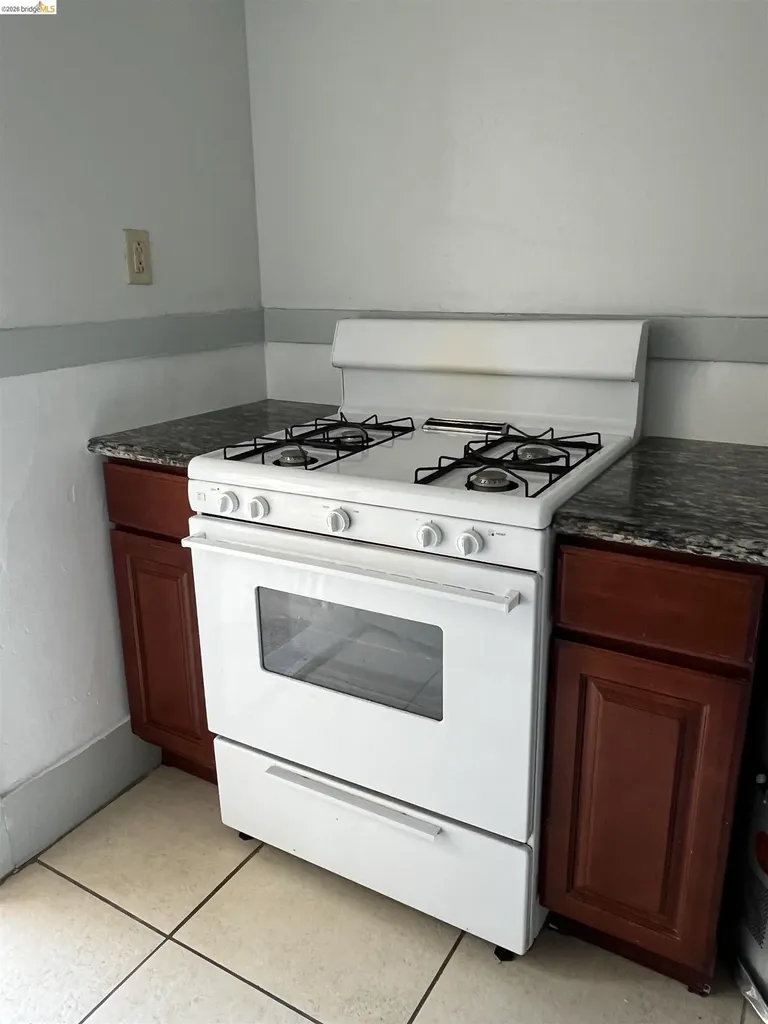 1727 Alcatraz Avenue Berkeley CA 94703