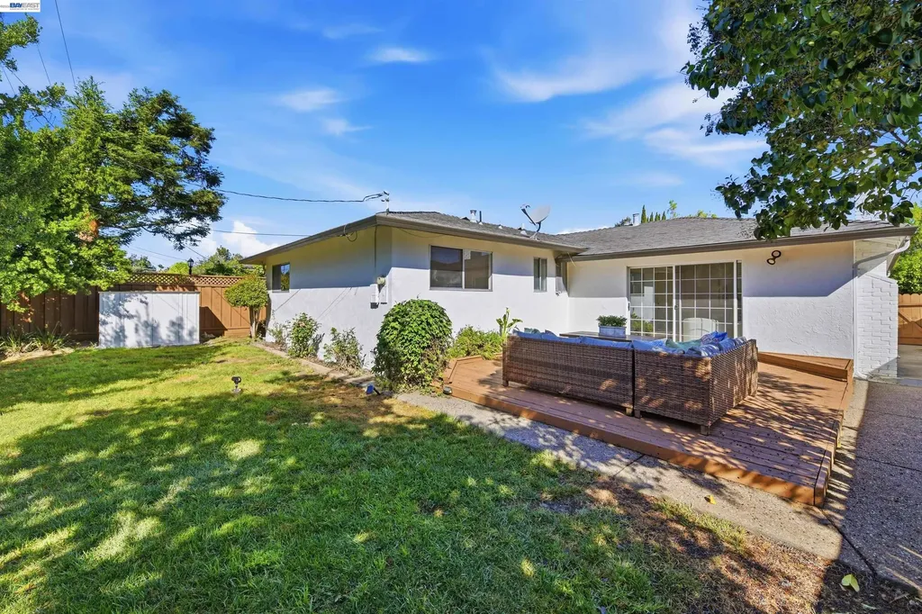 4572 Theresa Avenue Fremont CA 94538