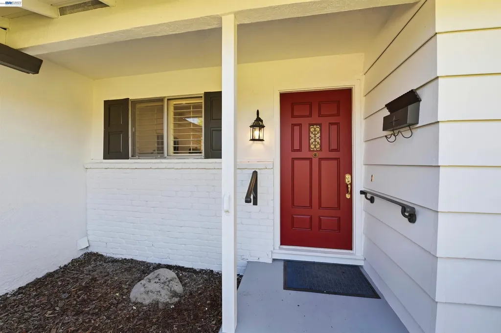 4572 Theresa Avenue Fremont CA 94538