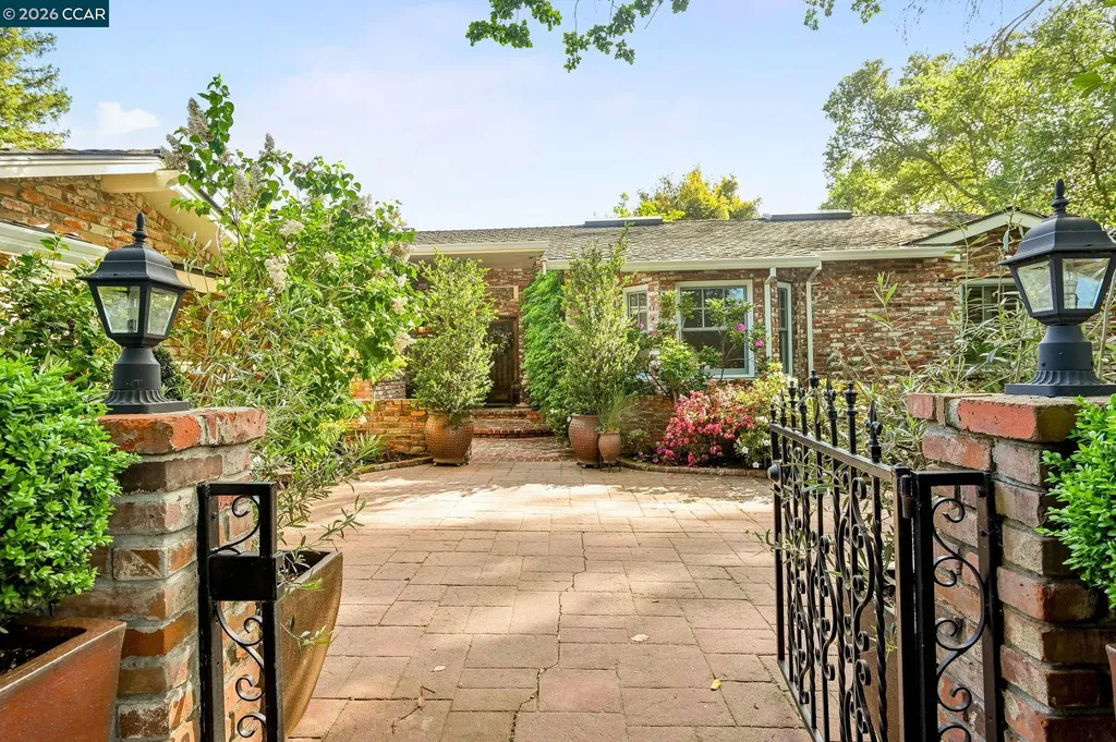 2007 Calle Los Callados Diablo CA 94528