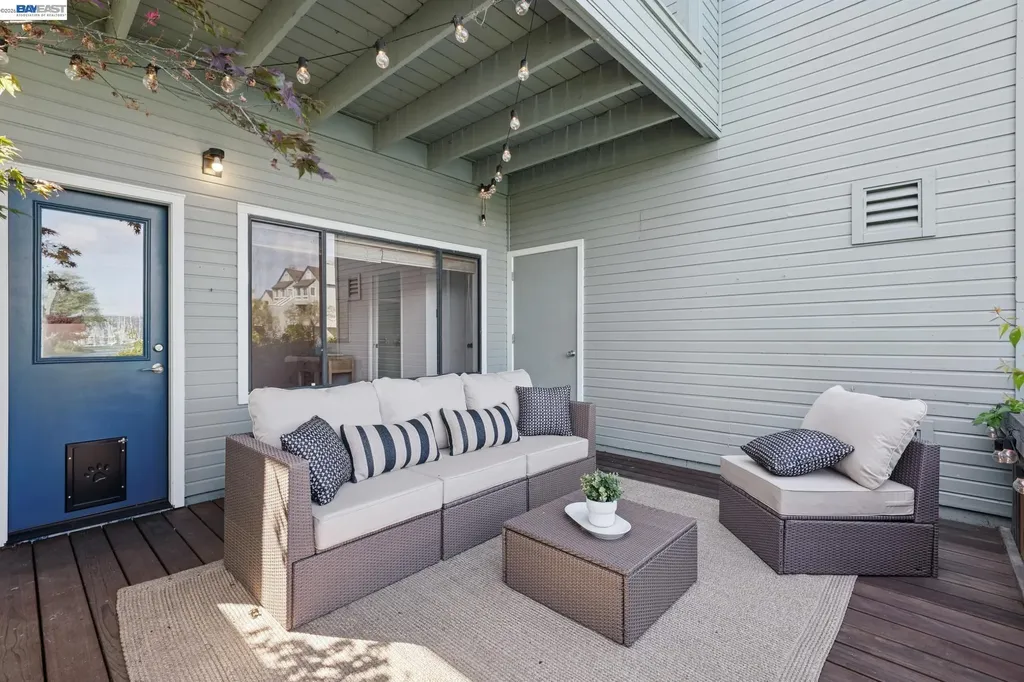 6 Invincible Court Alameda CA 94501