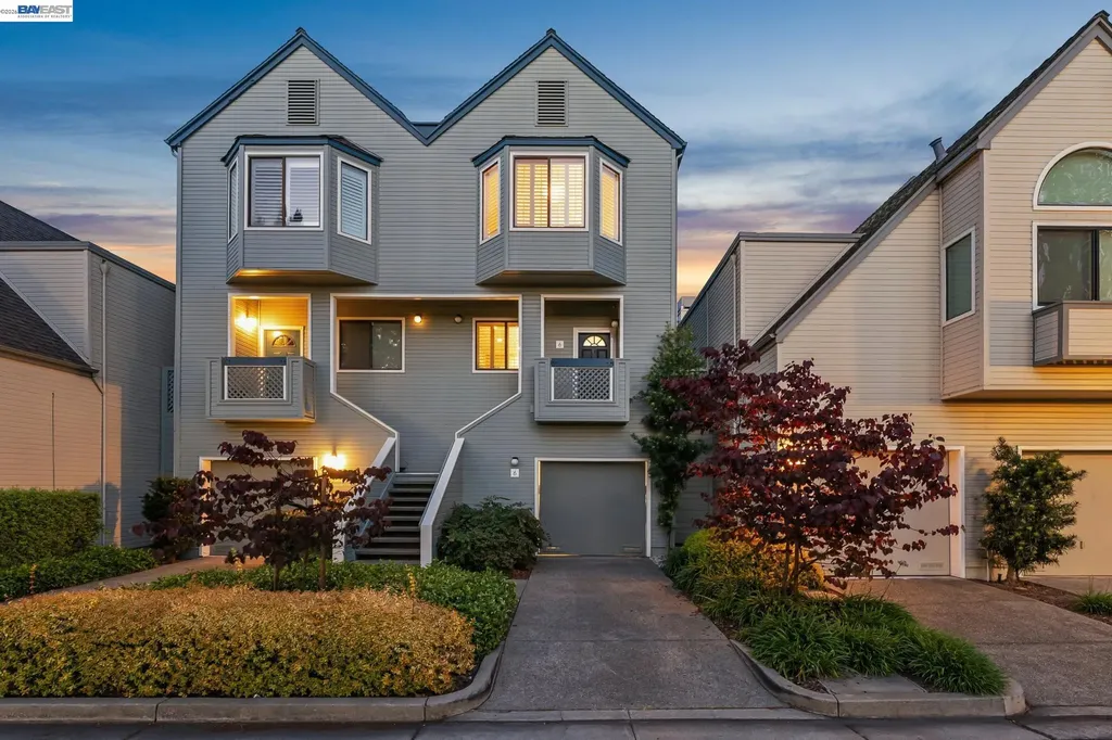 6 Invincible Court Alameda CA 94501