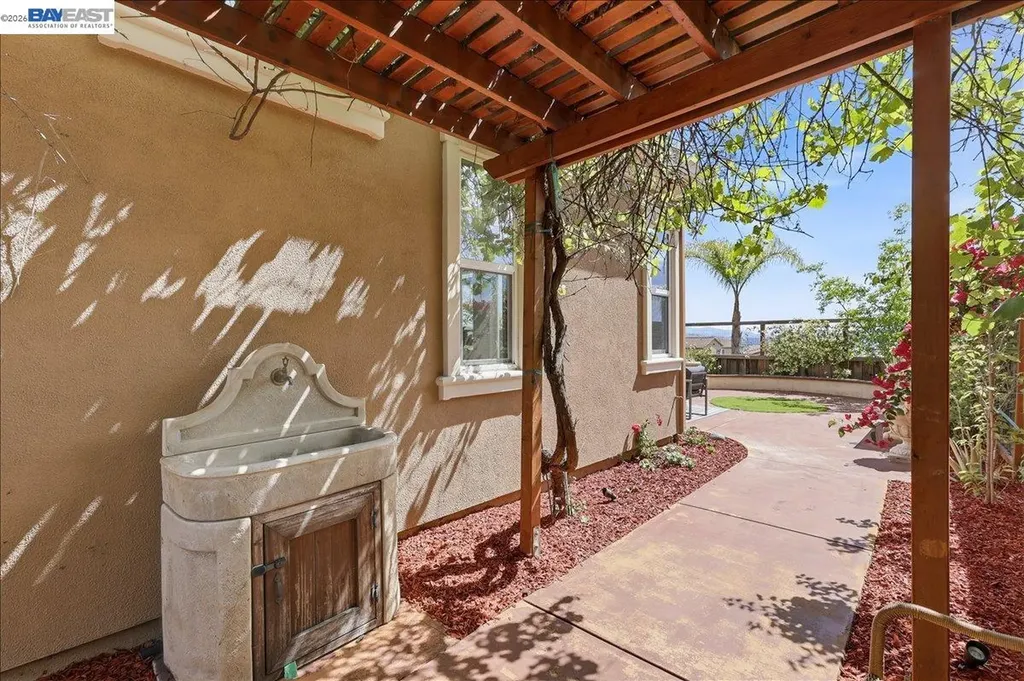 1718 Terracina Drive Dublin CA 94568
