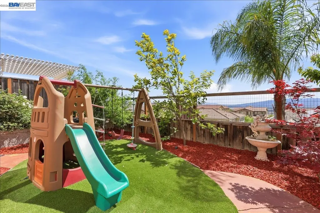 1718 Terracina Drive Dublin CA 94568