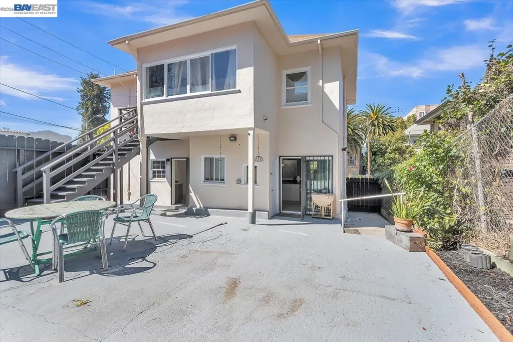 3300 Harrison Street Oakland CA 94611