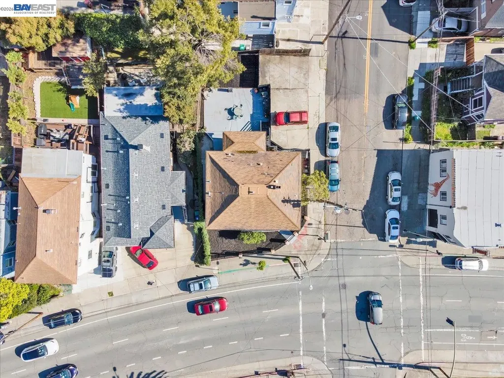 3300 Harrison Street Oakland CA 94611