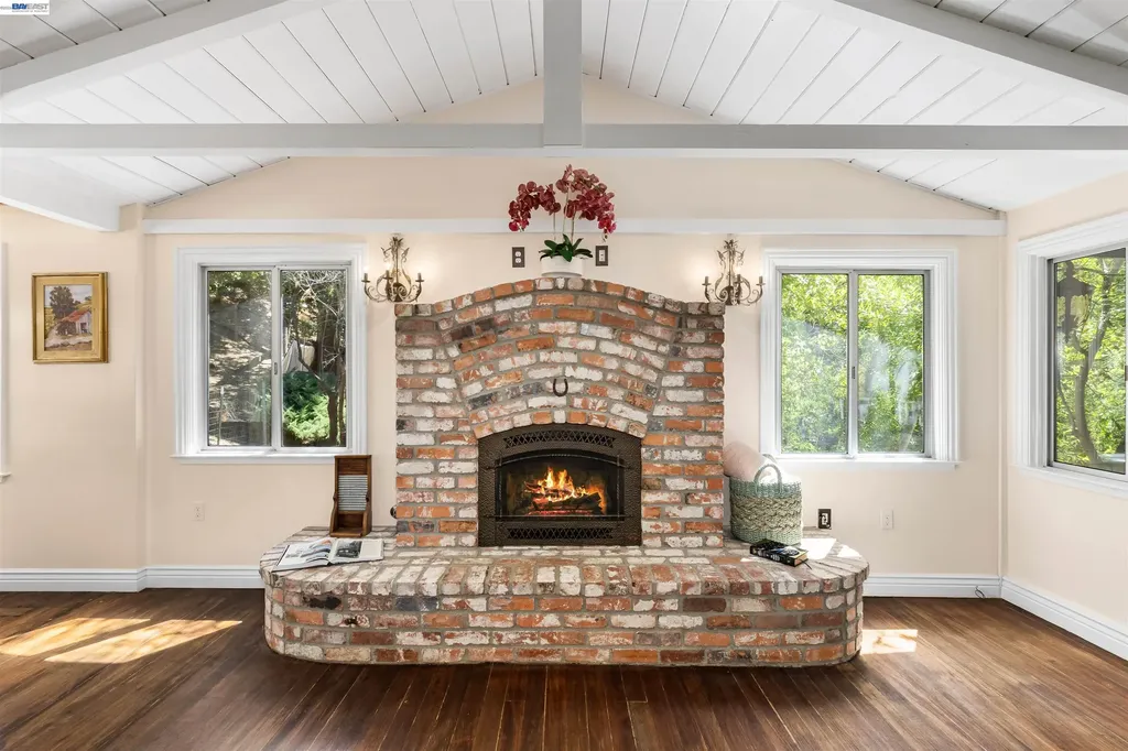 2323 Kilkare Sunol CA 94586