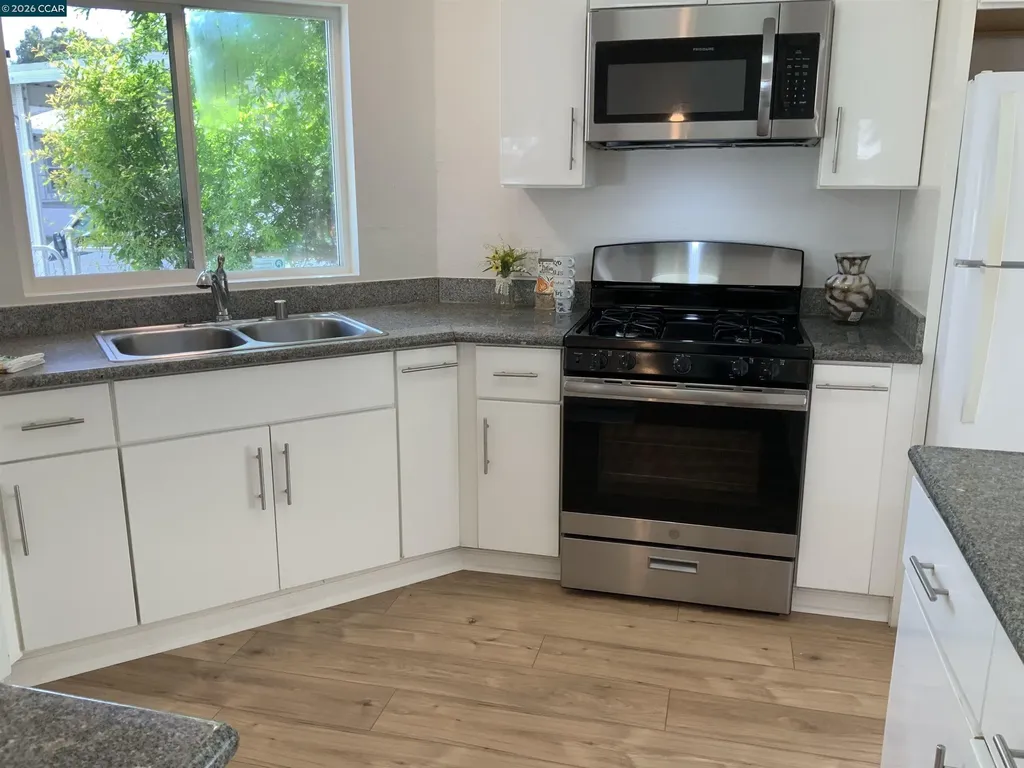 140 Shannon Pittsburg CA 94565