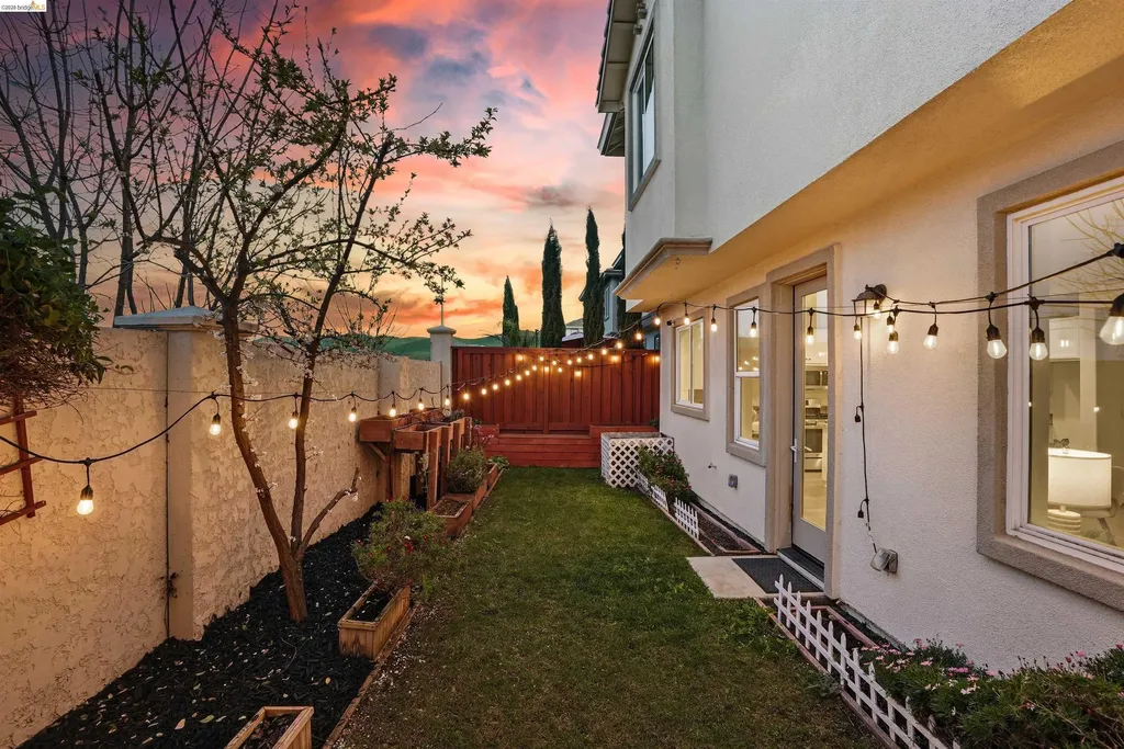 2525 Modena Drive Pittsburg CA 94565