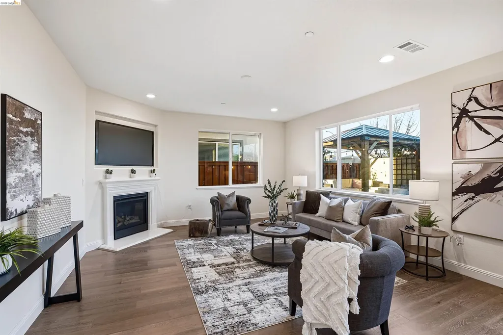 2525 Modena Drive Pittsburg CA 94565