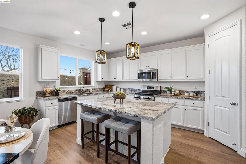 2525 Modena Drive Pittsburg CA 94565