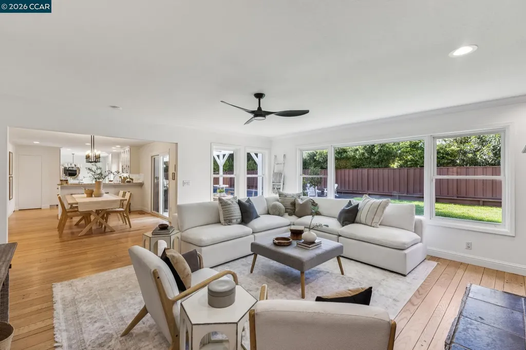 1418 De La Cruz Way Moraga CA 94556