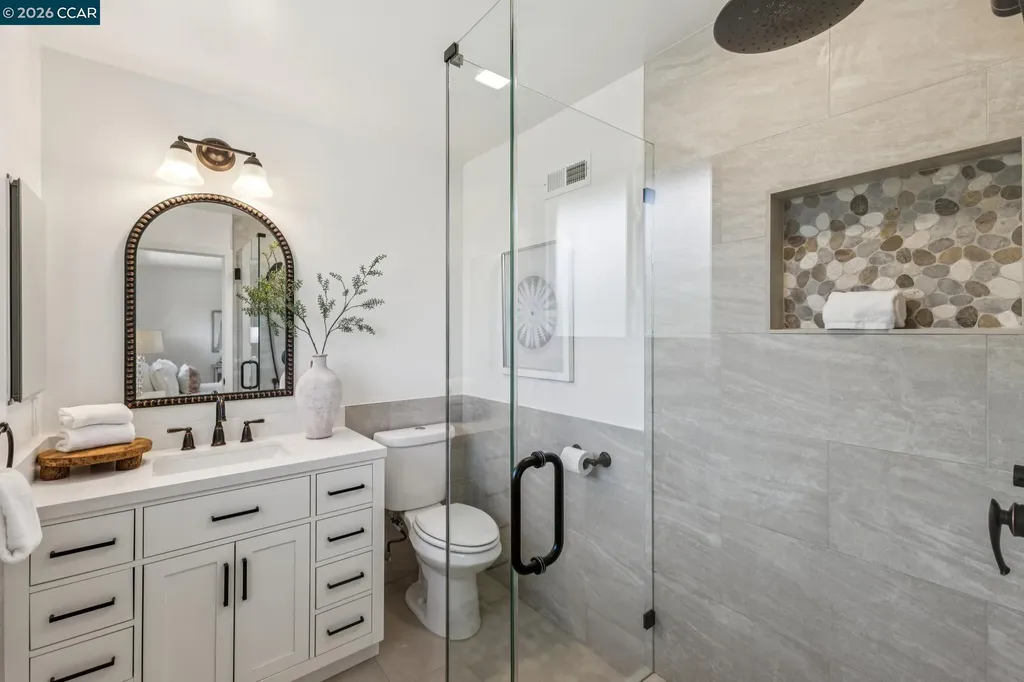 1418 De La Cruz Way Moraga CA 94556
