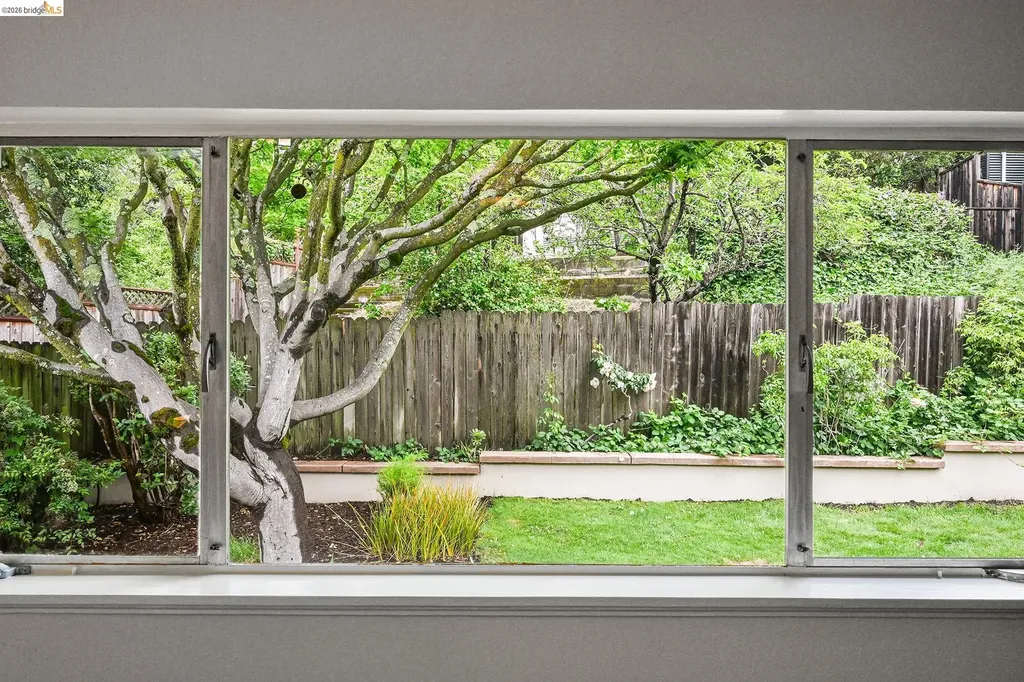 4139 Laguna Avenue Oakland CA 94602