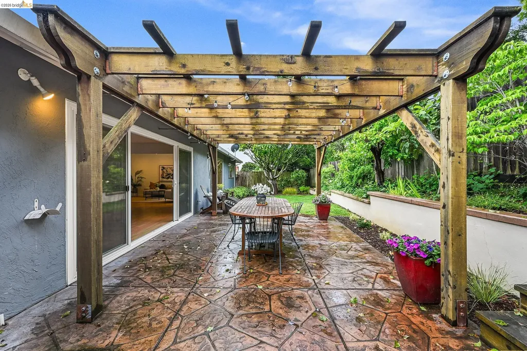 4139 Laguna Avenue Oakland CA 94602