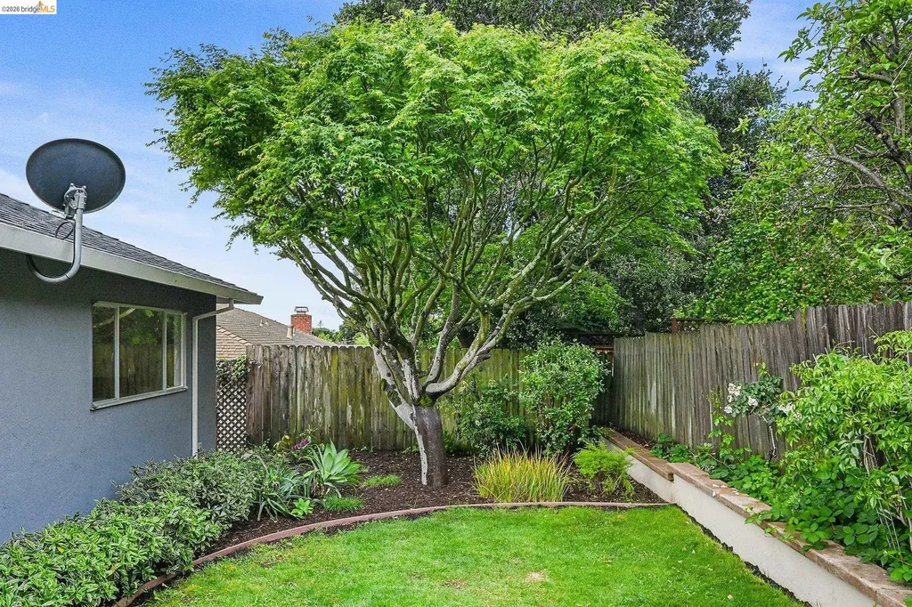 4139 Laguna Avenue Oakland CA 94602