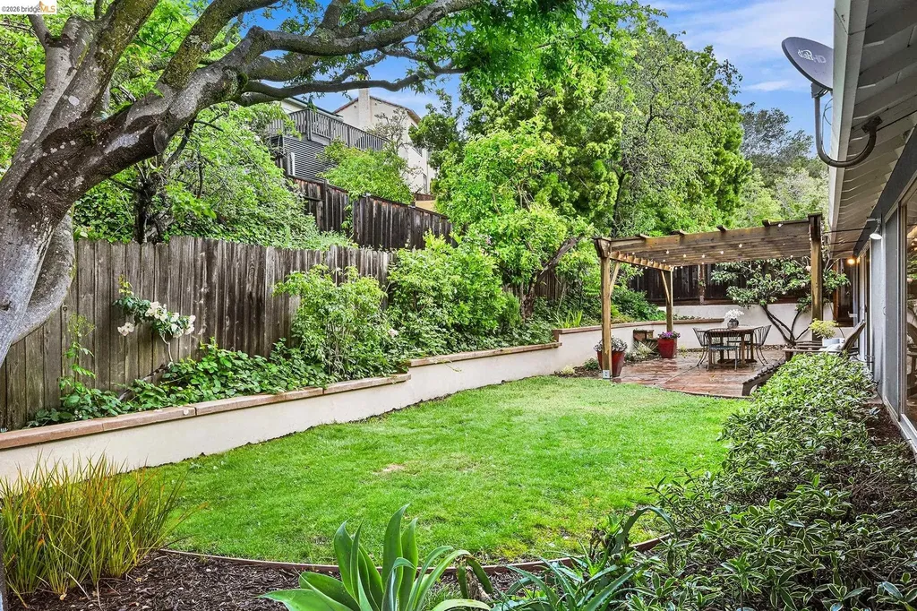 4139 Laguna Avenue Oakland CA 94602