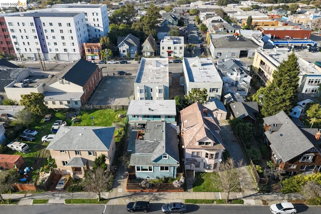 2045 Emerson Street Berkeley CA 94703