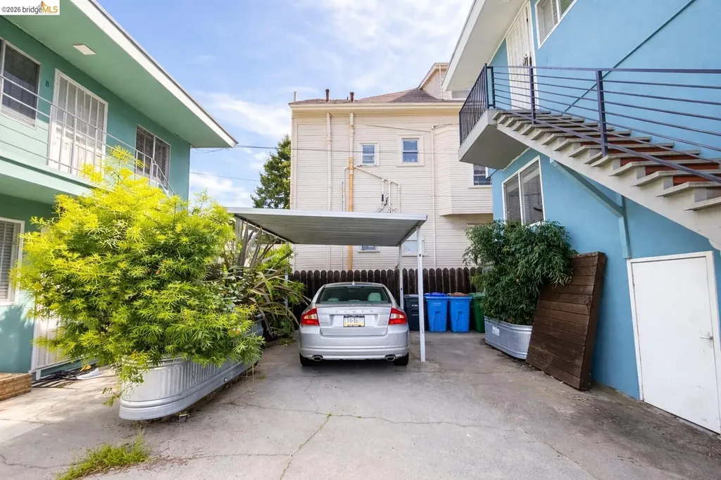 2045 Emerson Street Berkeley CA 94703