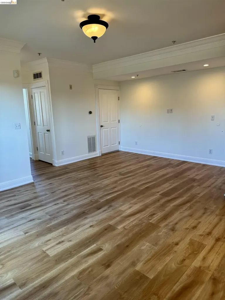 2415 San Pablo Avenue Oakland CA 94612
