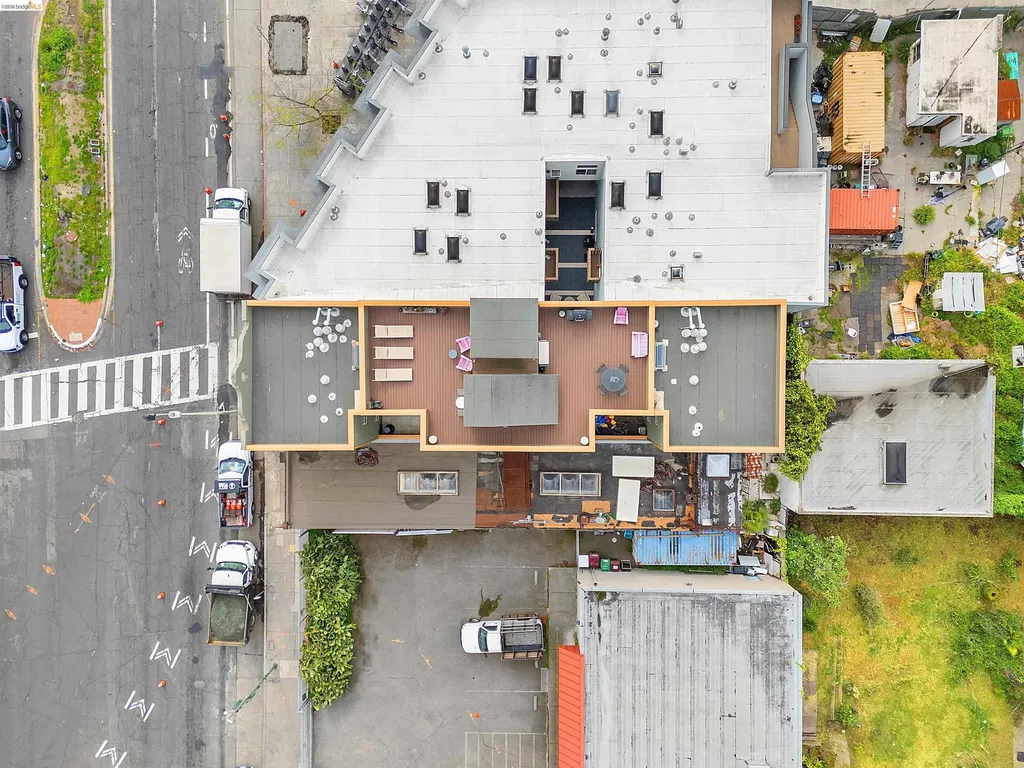 2415 San Pablo Avenue Oakland CA 94612