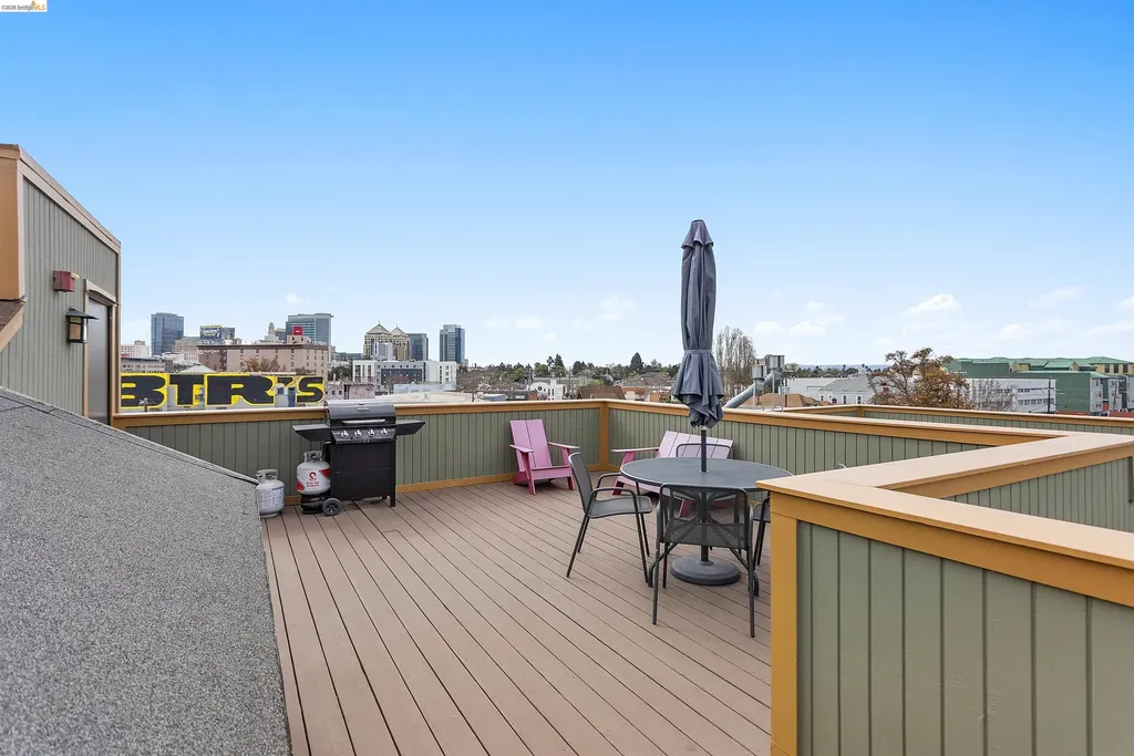 2415 San Pablo Avenue Oakland CA 94612