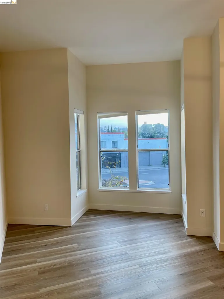 2401 San Pablo Avenue Oakland CA 94607