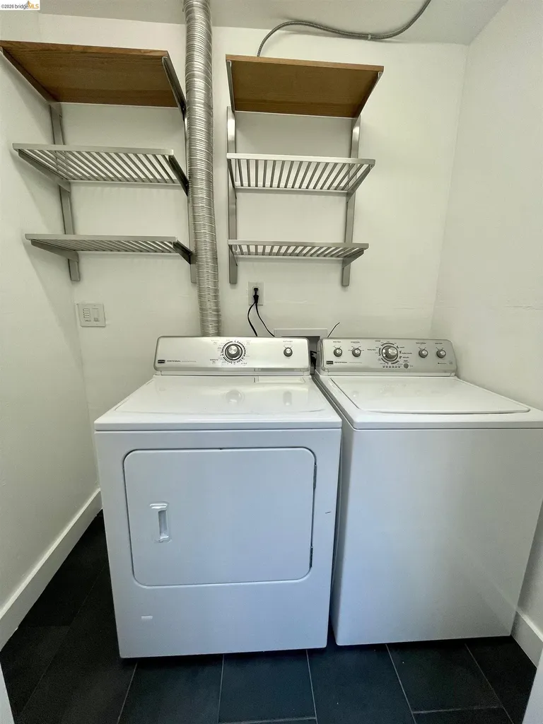 2401 San Pablo Avenue Oakland CA 94607