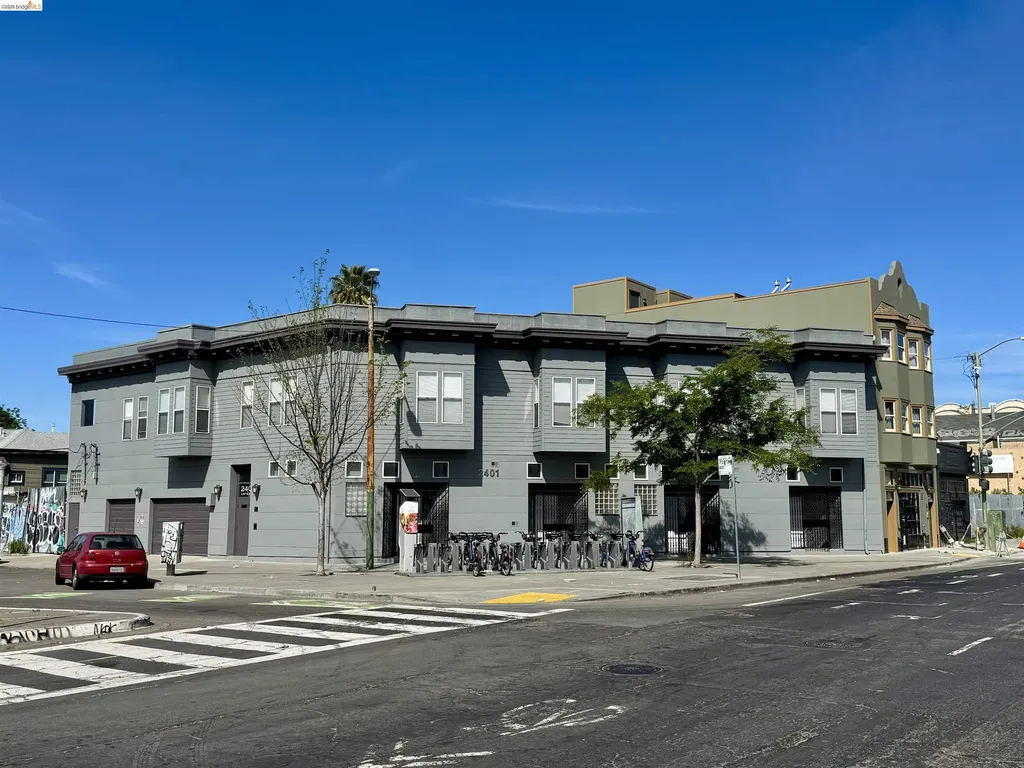 2401 San Pablo Avenue Oakland CA 94607