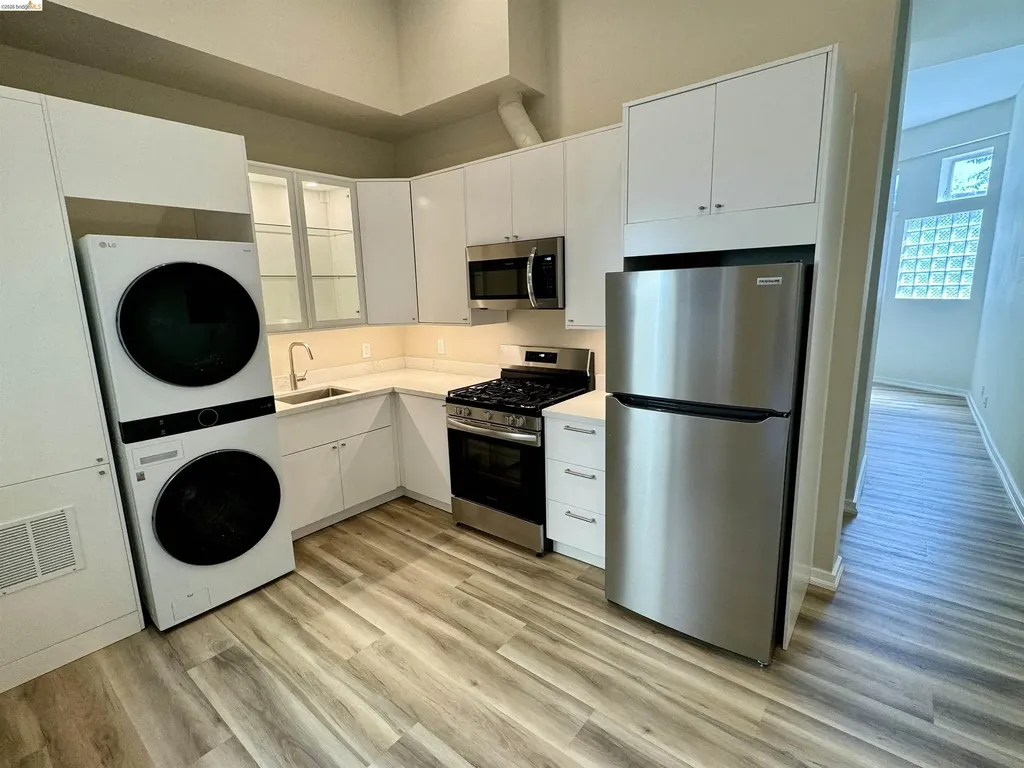 2401 San Pablo Avenue Oakland CA 94607