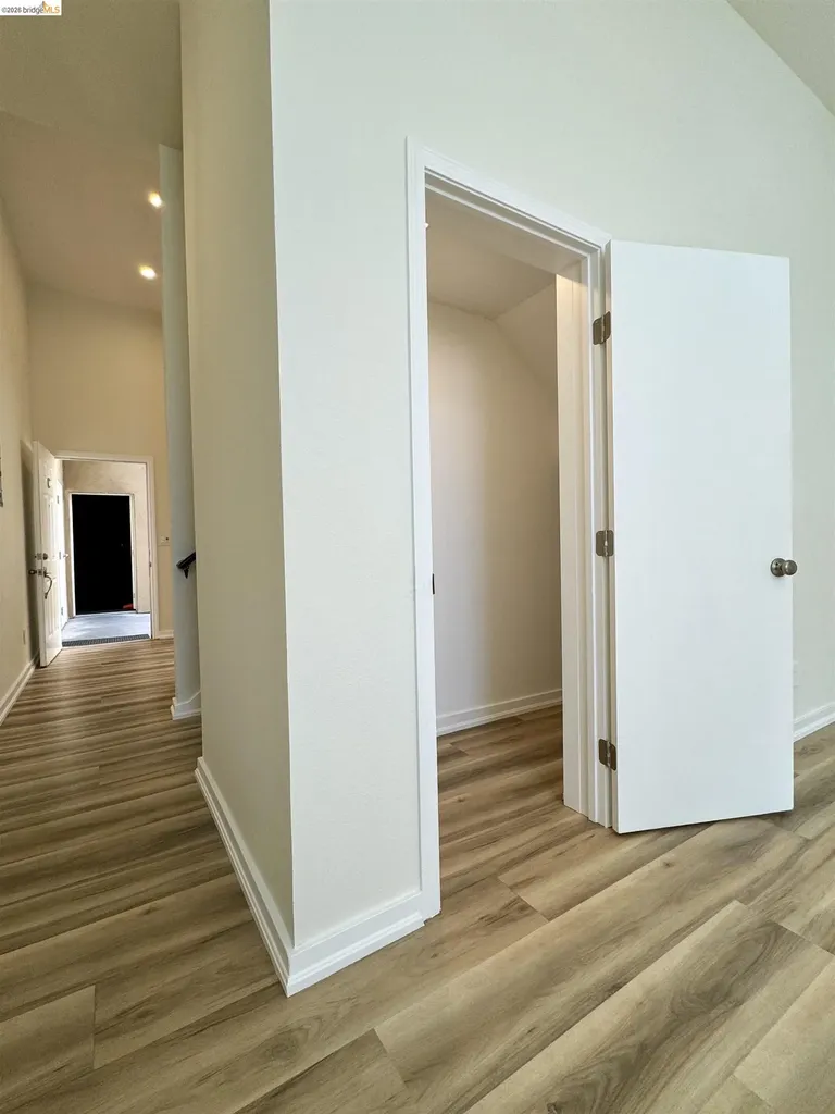 2401 San Pablo Avenue Oakland CA 94607
