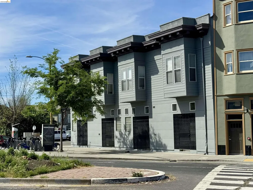 2401 San Pablo Avenue Oakland CA 94607