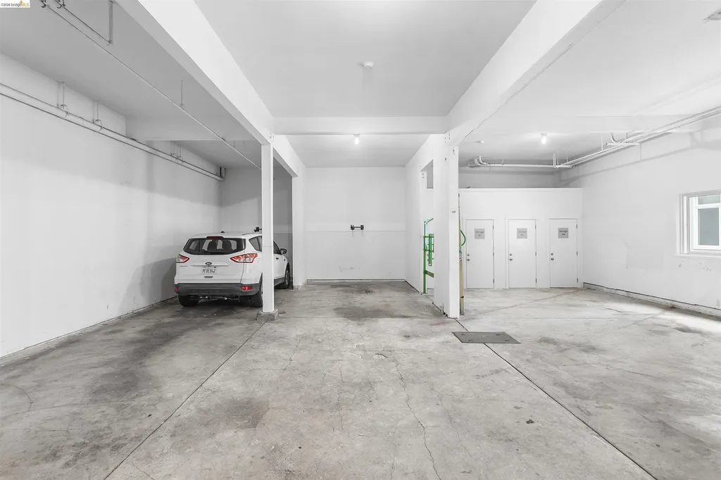 2401 San Pablo Avenue Oakland CA 94607