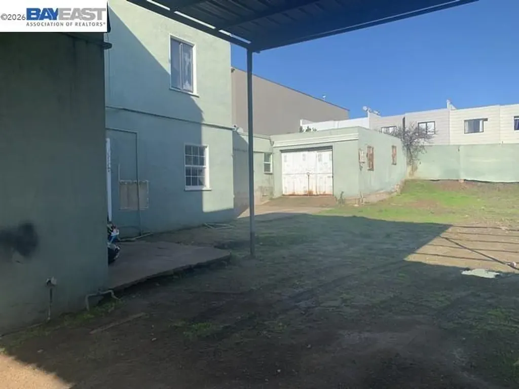 1278 Thomas Avenue San Francisco CA 94124