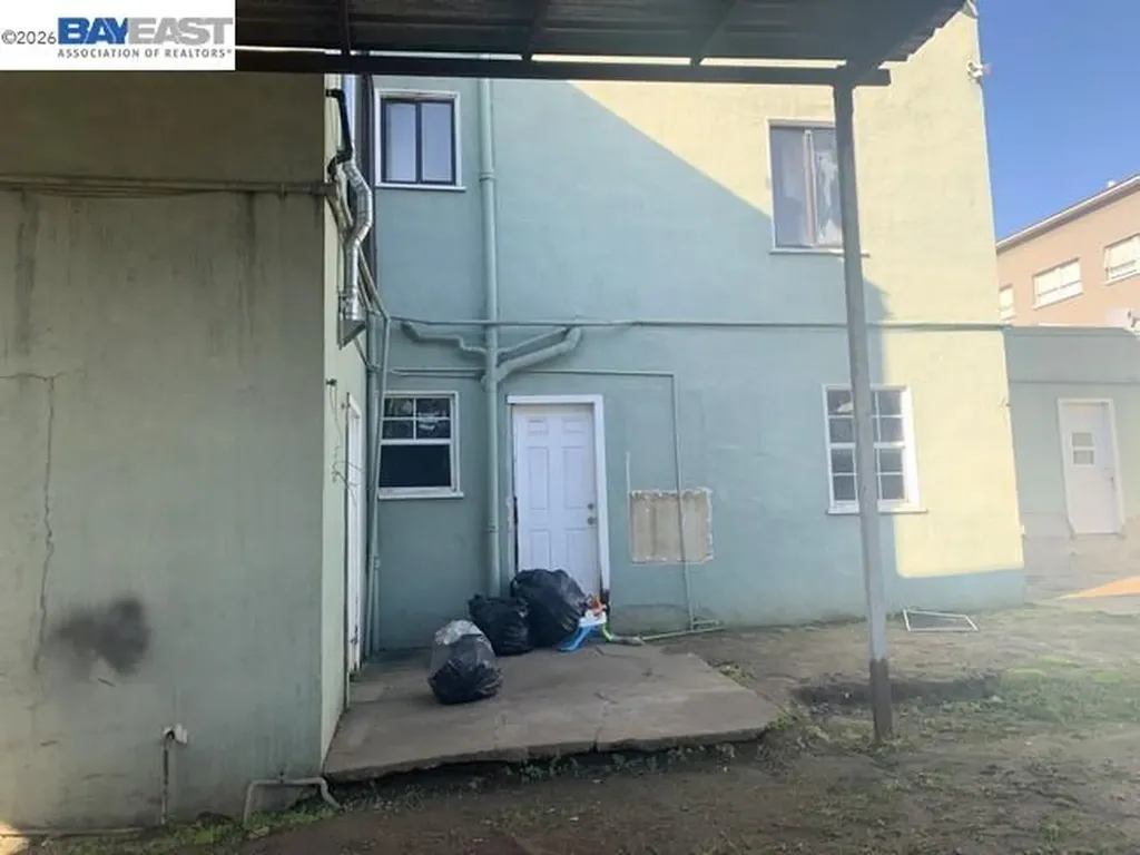 1278 Thomas Avenue San Francisco CA 94124