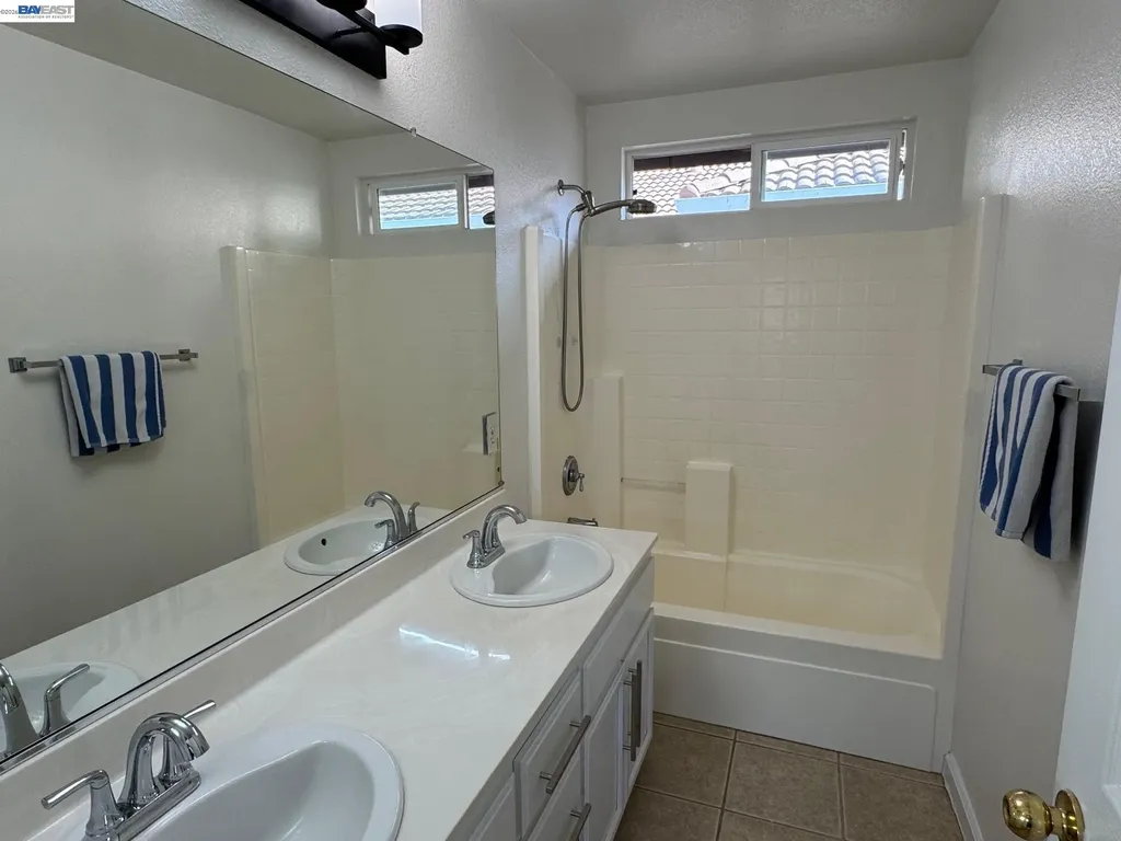 1265 Alder Creek Circle San Leandro CA 94577