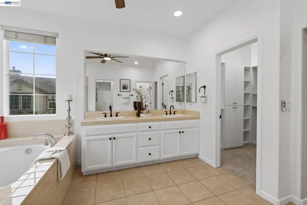 5345 Chesterfield Circle Dublin CA 94568