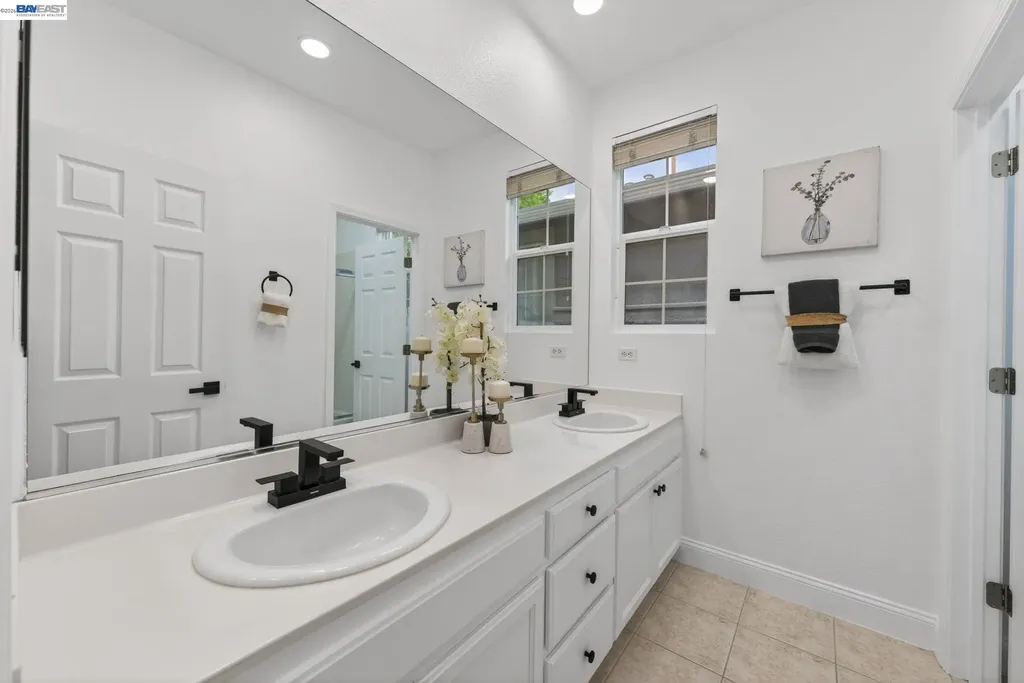 5345 Chesterfield Circle Dublin CA 94568
