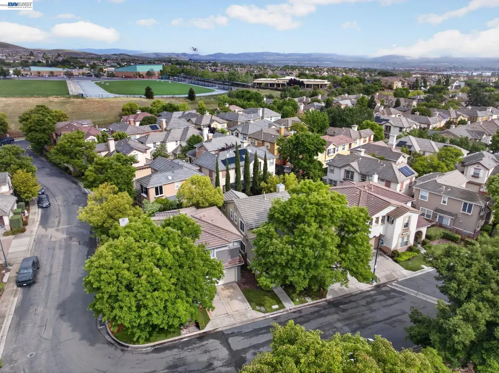 5345 Chesterfield Circle Dublin CA 94568