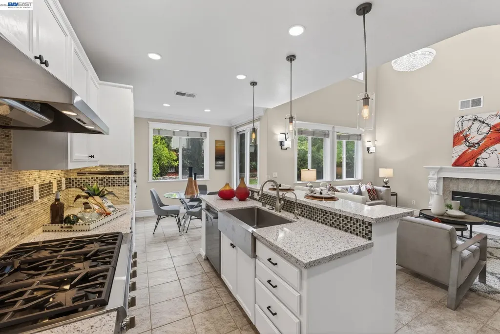 5345 Chesterfield Circle Dublin CA 94568
