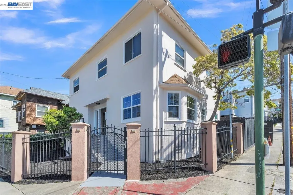 3300 Harrison Street Oakland CA 94611