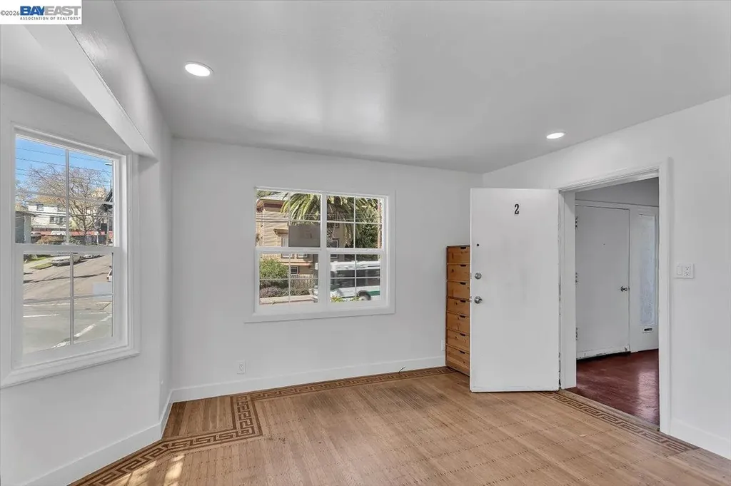 3300 Harrison Street Oakland CA 94611