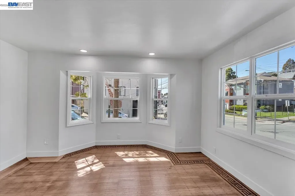 3300 Harrison Street Oakland CA 94611