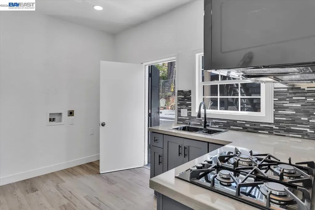 3300 Harrison Street Oakland CA 94611