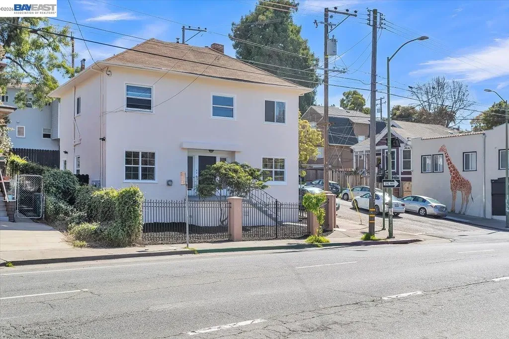 3300 Harrison Street Oakland CA 94611