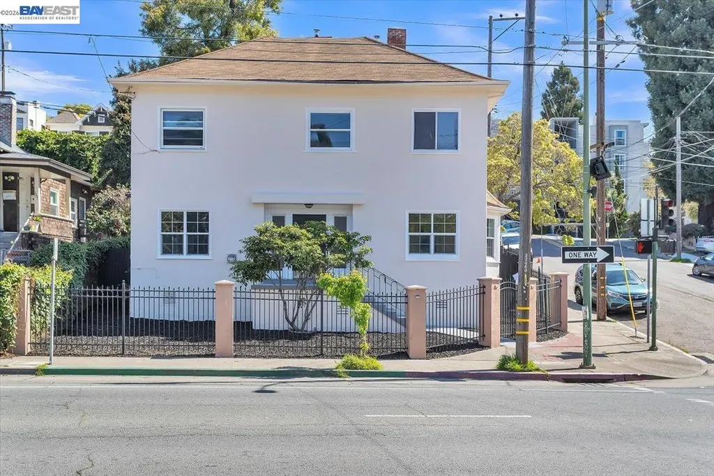 3300 Harrison Street Oakland CA 94611