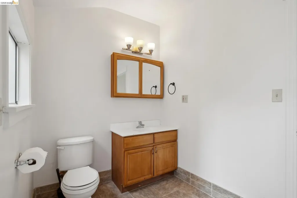1718 Bancroft Way Berkeley CA 94703