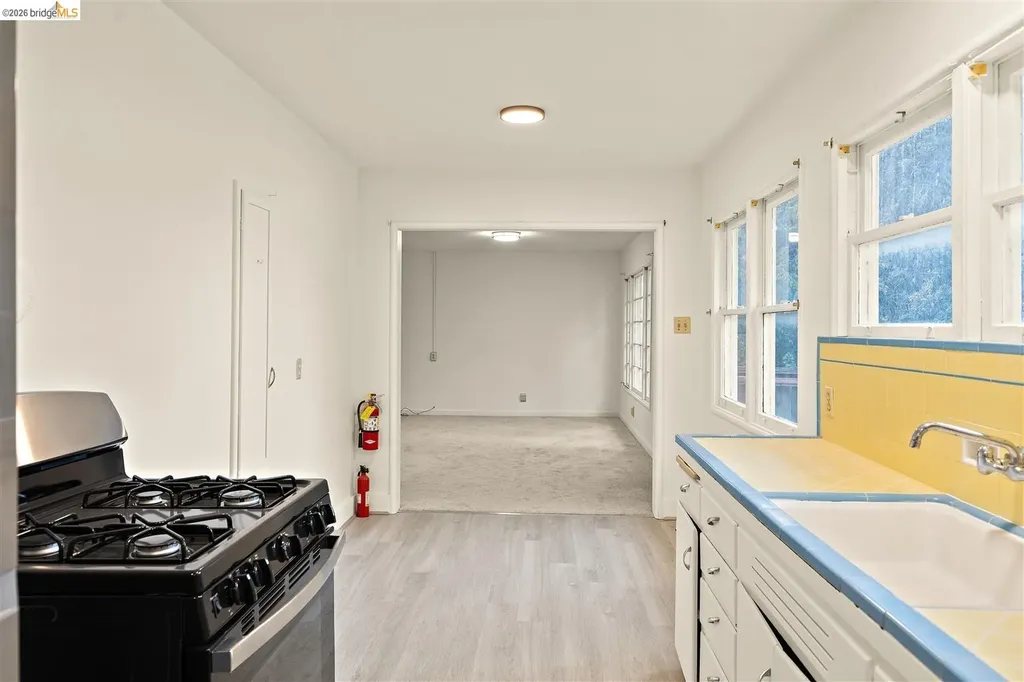 1718 Bancroft Way Berkeley CA 94703